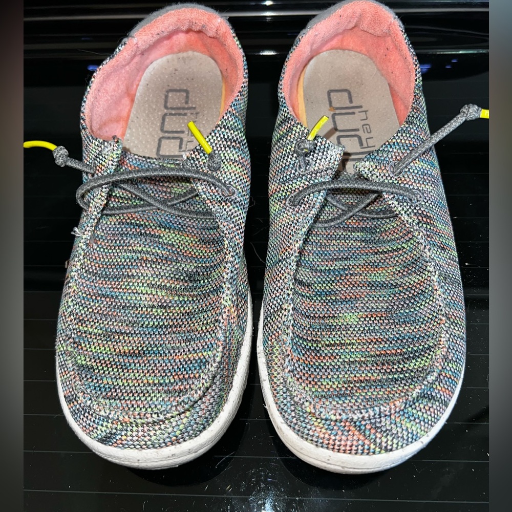 Women’s Hey Dudes Size 7